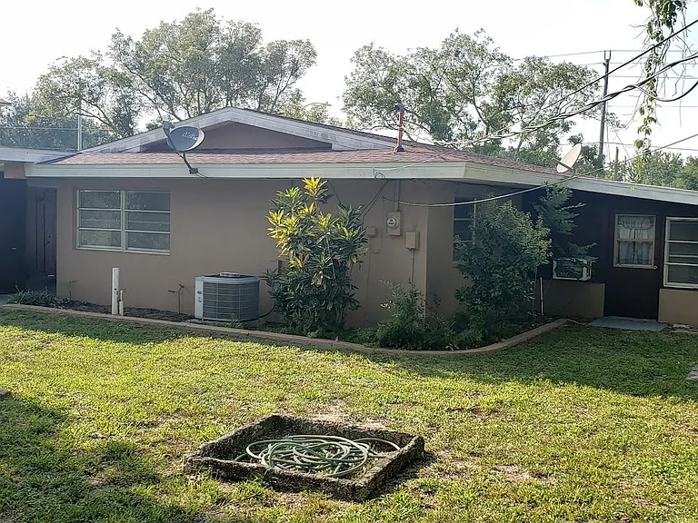965 Fay Blvd — Photo 45