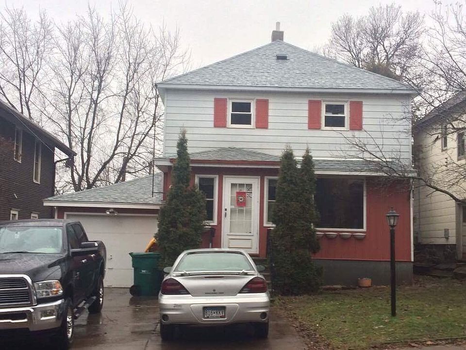 1st image of 619 N 16th Ave E