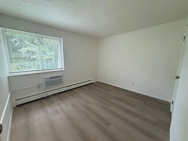 Two-Bedroom Apartments Available at Echo Pointe — Photo 11