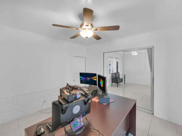 581 SE Floresta Drive W, Port St Lucie, FL 34983
