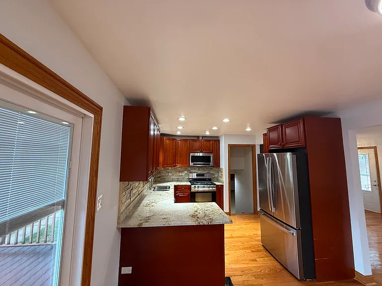 17305 Overhill Ave — Photo 6