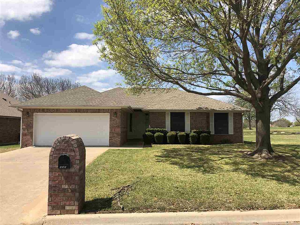 1st image of 232 Meadowlakes Dr