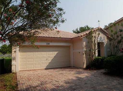 2nd image of 1292 NW 171st Ter