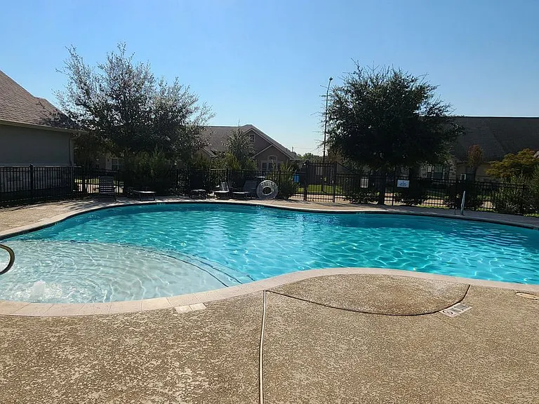 3819 Blackhawk Ln #ID1328095P — Photo 16