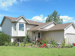 5615 Loon Dr, Big Lake, MN 55309