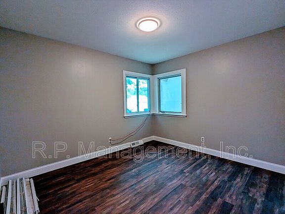 5th image of 2502 Talmage Ave SE