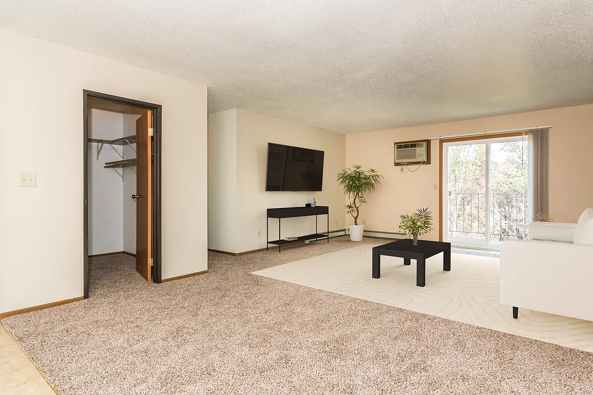 Building Photo - Grandview I