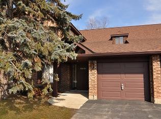 1661 Dover Ct APT A, Wheaton, IL 60189