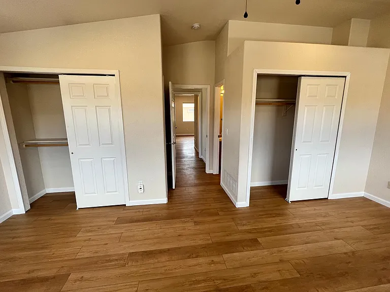 2070 Gonzaga Point — Photo 12