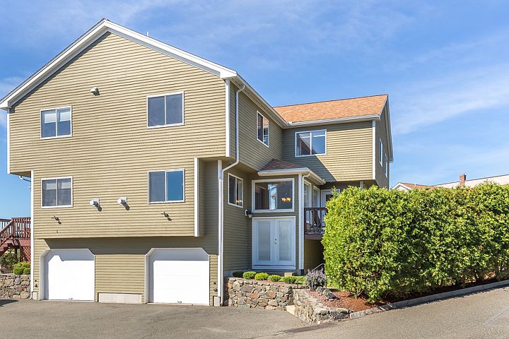 1st image of 7 Brittania Cir
