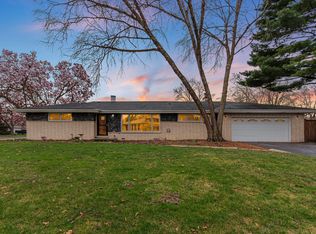 6949 W Park Lane Dr, Palos Heights, IL 60463