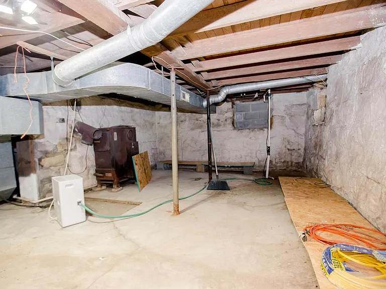 17960 Oak Grove Rd — Photo 32