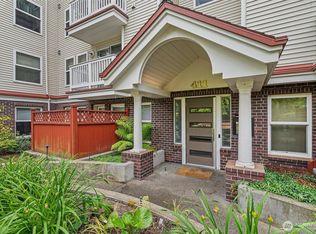 411 N 90th St APT 406, Seattle, WA