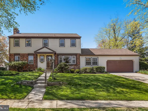 1003 Roumfort Ave, Cherry Hill, NJ 08034