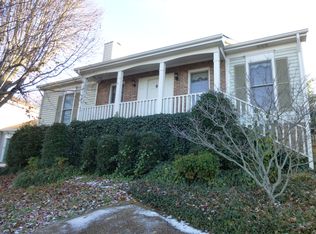5024 English Village Dr, Nashville, TN 37211