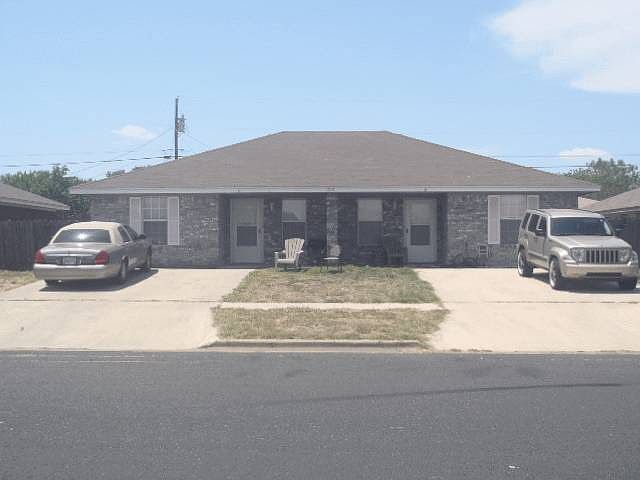 2nd image of 1713 Windward Dr Unit A
