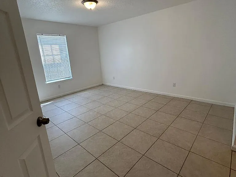 Unit Photo