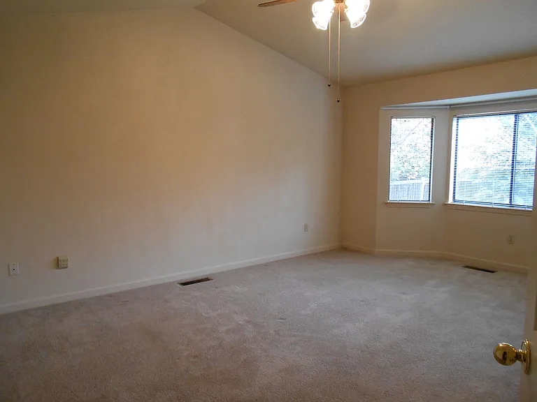 3706 Mount Ashland Ave — Photo 9