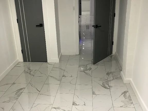4th image of 196 Danforth Ave #2LOWER