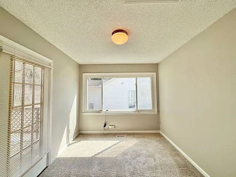 825 Rawls Dr — Photo 6