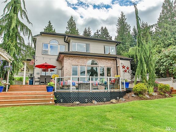 Celebrate Summer on the Lake!