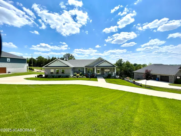 6111 Henwick Ln, Jefferson City, MO 65109