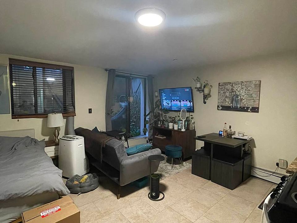 1st image of 164 Herkimer St #1F