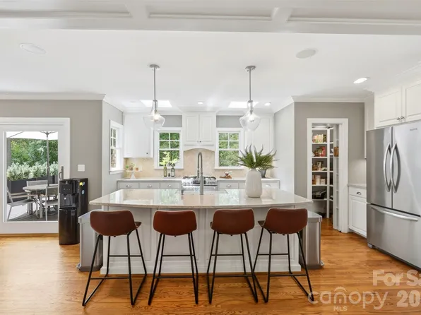 170 S Kimberly Rd, Davidson, NC 28036