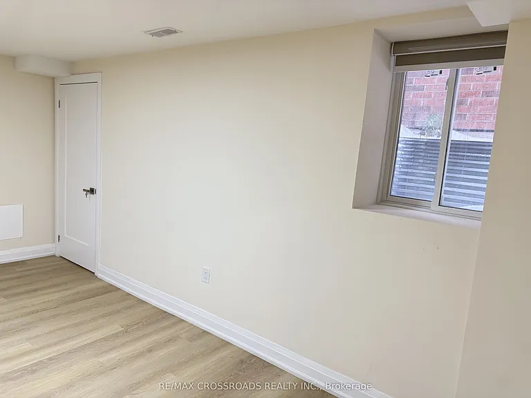 28 Glennie Dr #BASEMENT — Photo 6