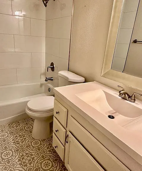 4302 N 29th Way — Photo 12
