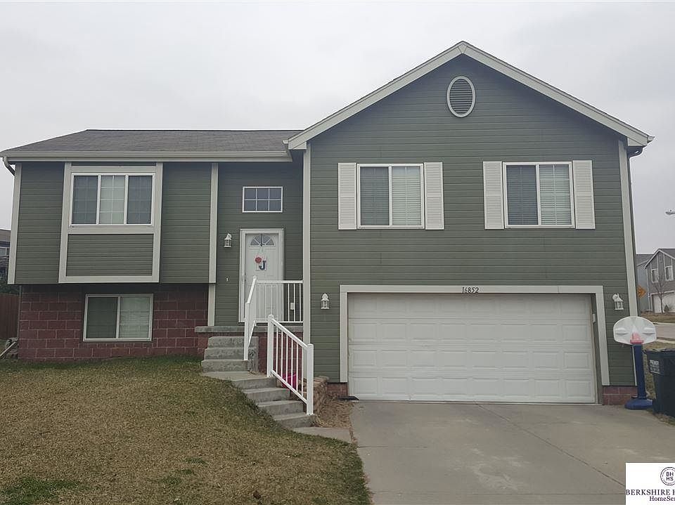 1st image of 16852 Saratoga Cir