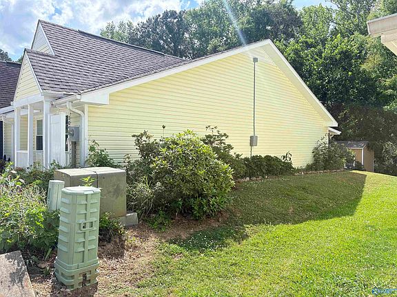 3rd image of 1096 Bob Jones Rd