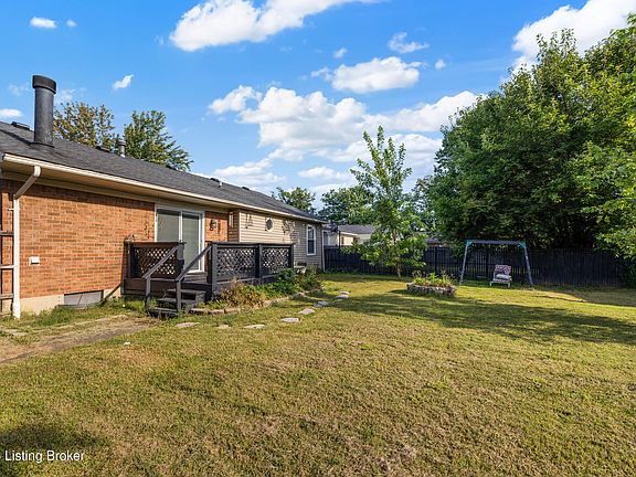 3rd image of 5105 Cynthia Dr