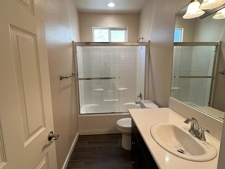 3587 Encino Ave — Photo 12