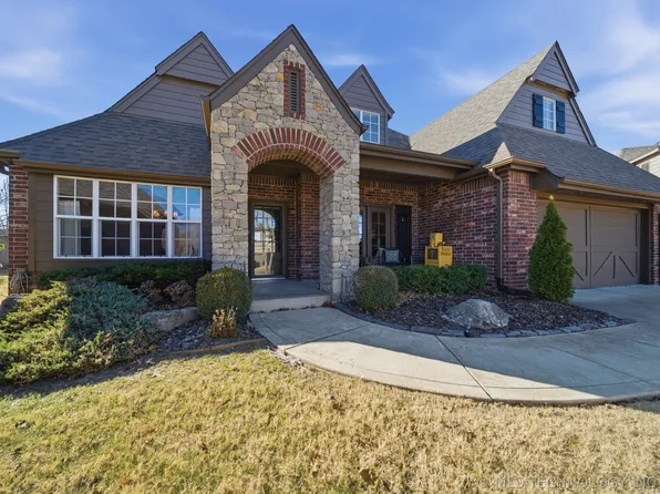 7302 E 95th St, Tulsa, OK 74133