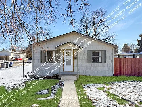 504 S Fern St Photo 1