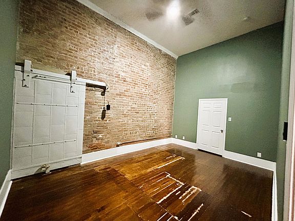 5th image of 2111 Post Office St APT 1