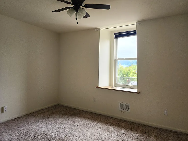 1851 Morningside Ave — Photo 31