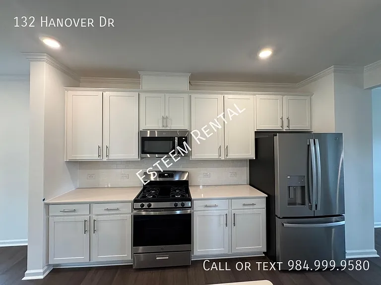 132 Hanover Dr — Photo 4