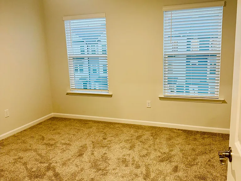 912 Fearless Rd — Photo 10