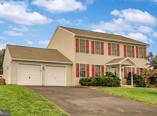 70 Woodsview Dr, Red Lion, PA 17356