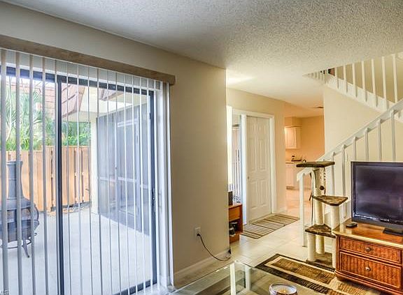 4th image of 5248 Cedarbend Dr APT 2