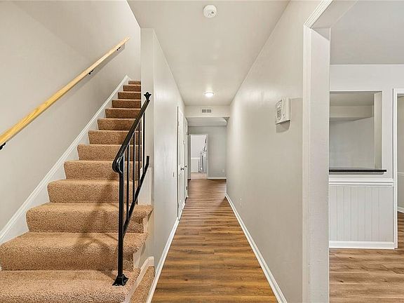3rd image of 396 Circuit Ln Unit E