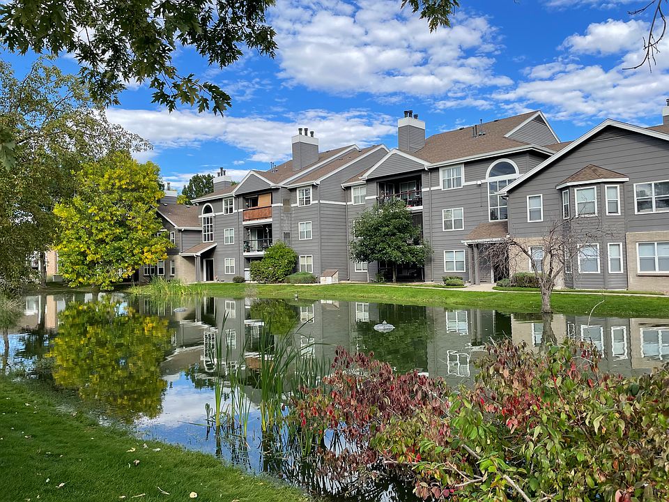 Dayton Ave - large pond