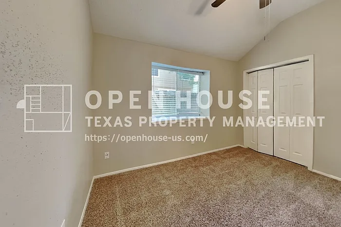 13215 Noble St — Photo 15