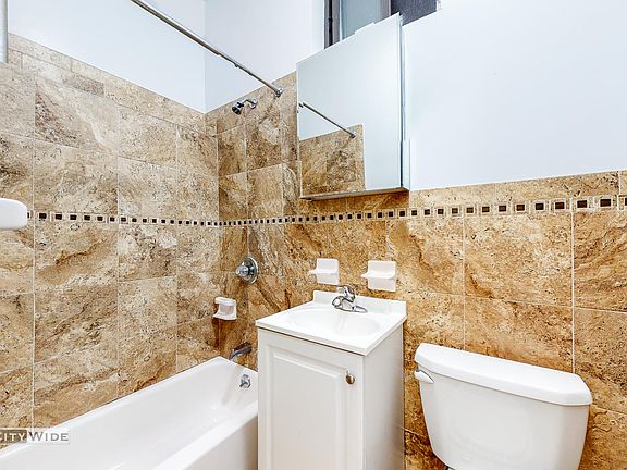 4th image of 405 W 50th St #1B