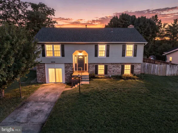 14719 Jarnigan St, Centreville, VA 20120