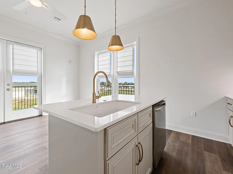 200 Prescott Blvd #302 — Photo 5