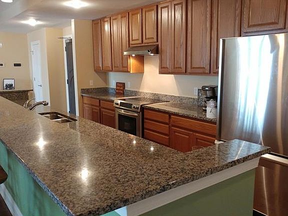 3rd image of 1227 E Madison St Unit 603