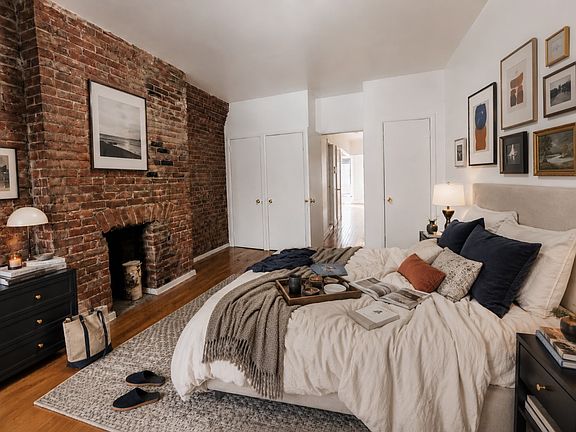 2nd image of 417 W 48th St APT 3E